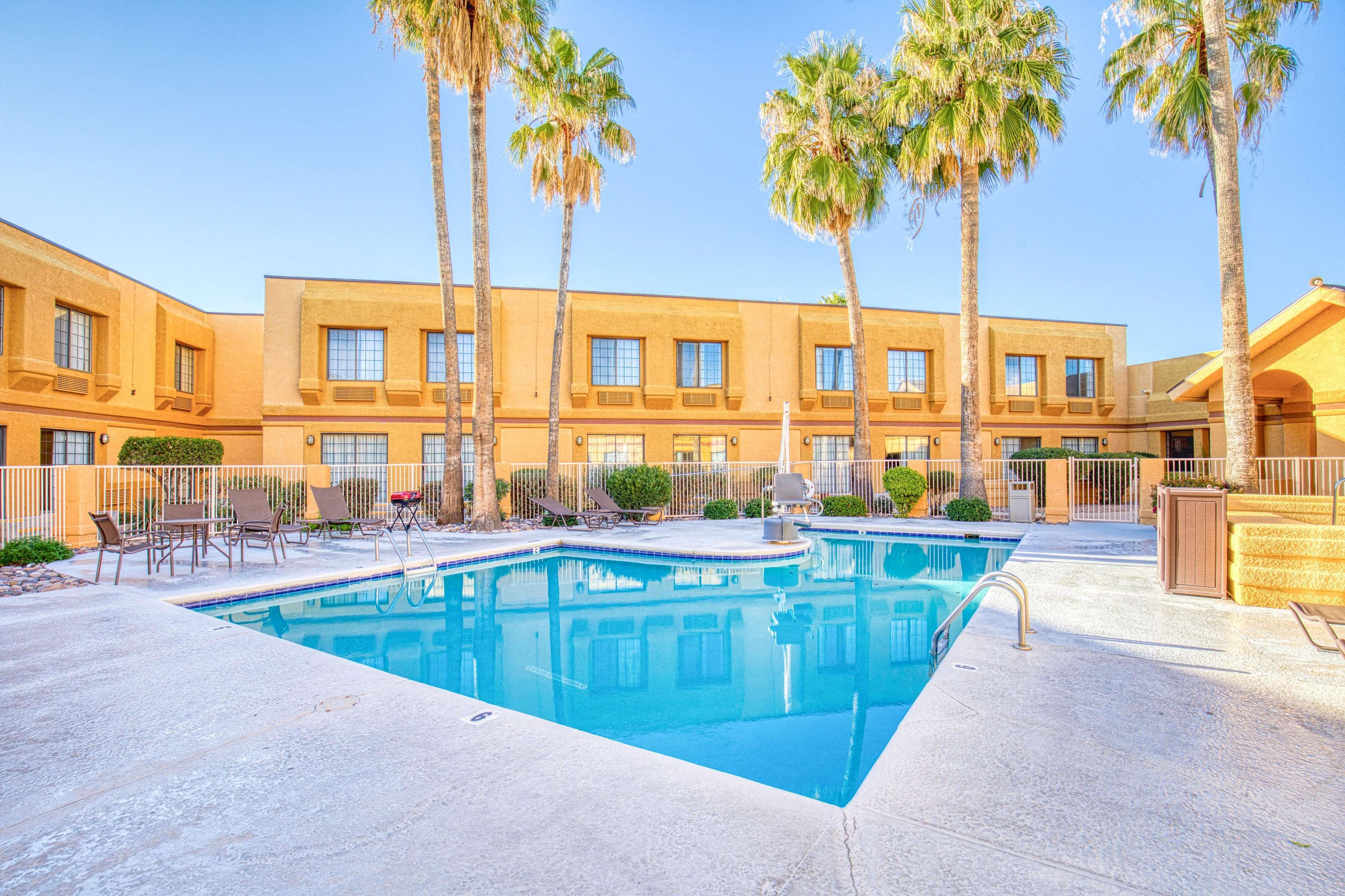 Best Western Green Valley Inn Εξωτερικό φωτογραφία
