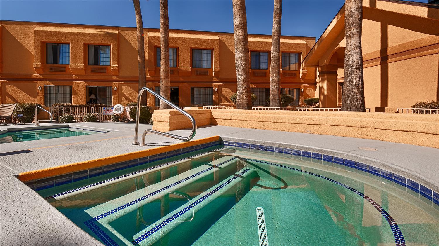 Best Western Green Valley Inn Εξωτερικό φωτογραφία