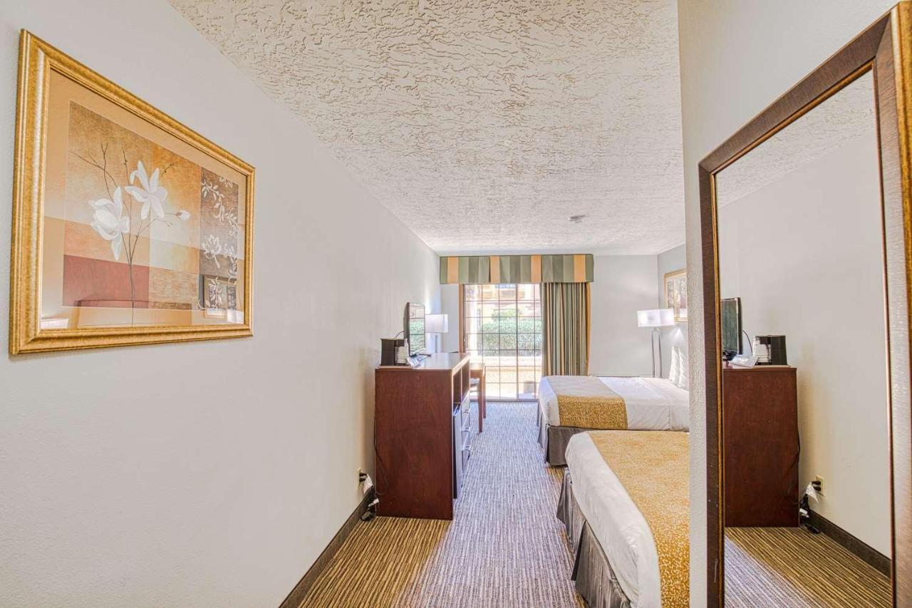 Best Western Green Valley Inn Εξωτερικό φωτογραφία