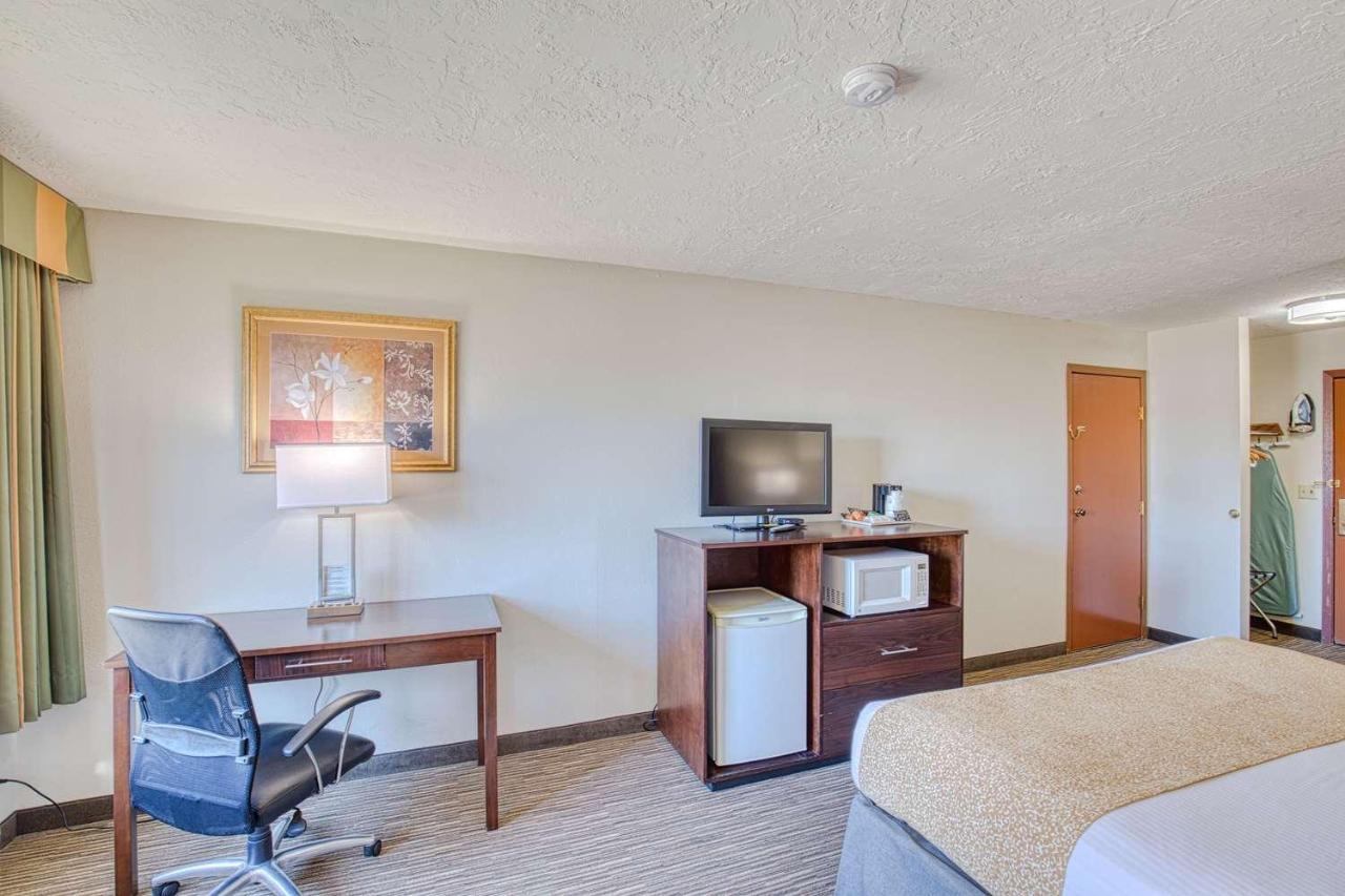 Best Western Green Valley Inn Εξωτερικό φωτογραφία